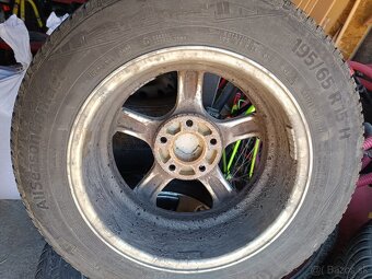 Celoročné pneu 195/65 r15 - 2