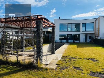 TRNAVA REALITY - EXKLUZÍVNE Novostavba luxusného 4 izbového - 2
