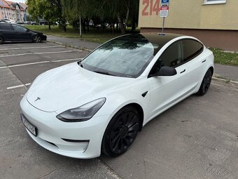 TESLA 3 Facelift Performance iba 25000 KM v záruke - 2