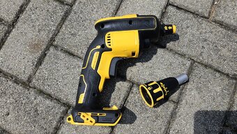 Aku skrutkovac na sadrokarton Dewalt - 2