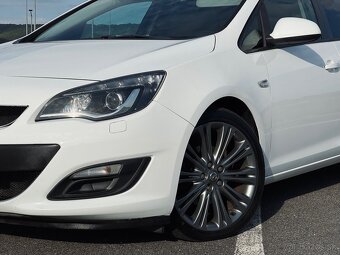 Opel Astra J 2.0CTDI 2013 - 2