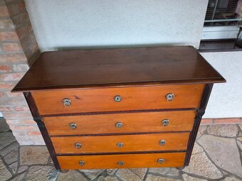 Komoda - 2