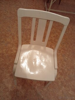 Stolička veľká z masívu. - 2