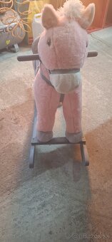 Húpací koník - 2