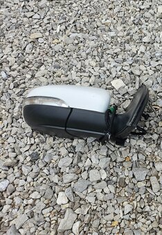 VW Golf 6 HB - Pravé spätné zrkadlo - 2