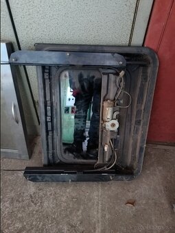 Strešné okno na kamión - 2