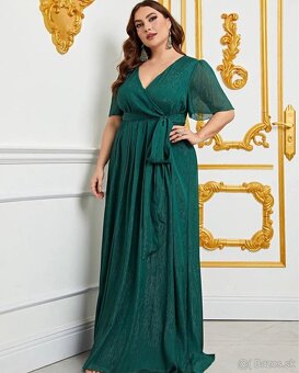 Krásne zelene spoločenské šaty - 2