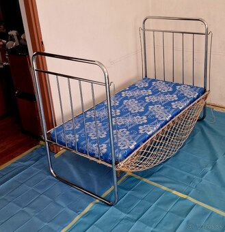Predám retro detskú chromovú postieľku - 2