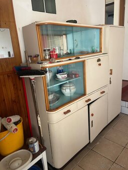 Kuchynská skriňa - 2