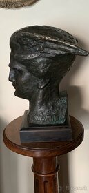 Július Bartfay bronzová socha Hermes-Merkur - 2