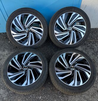 Predám Originál sadu volkswagen R17 - 2