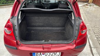 Renault Clio III 1.2 - 2