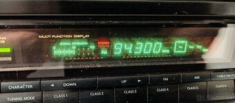 Onkyo Integra - 2