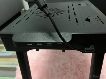 Predám stolček 5v1 pod notebook - 2