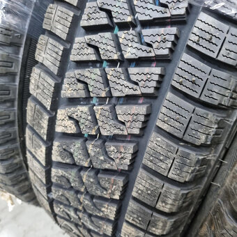 Dodávkové zimné pneu 205/65 R16C LASSA DOT2521 - 2