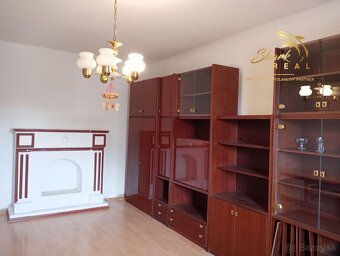6-izbový rodinný dom v Kovarciach na bývanie i podnikanie - 2