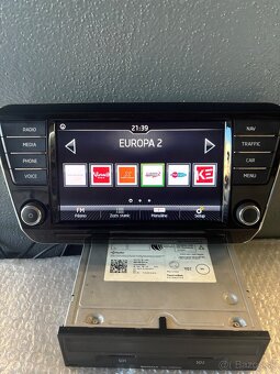 Skoda superb3 radio smartlink navigacia applecarplay - 2