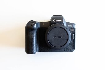 Canon EOS R - 2