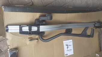 Thule - strešný nosič na bicykel. - 2