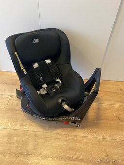 Britax Römer M i-size - 2