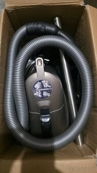 Predam vysavač Rowenta Compact Power Cyclonic - 2