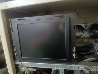 Elektroerozivna drôtová rezačka Mitsubishi FX10 - 2