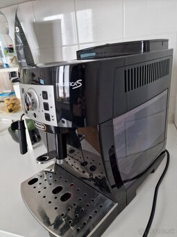 DeLonghi Magnifica S - 2