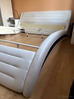 Darujem Postelny ram 180 x 200 - 2