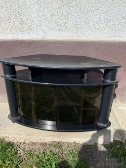 Stôl pod TV - 2