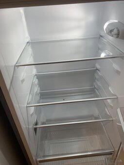 Predám chladničku vo výbornom stave - 2