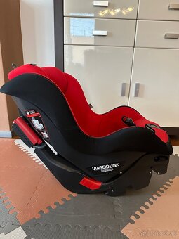 Autosedacka Peg Perego 9-18kg - 2