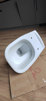 Predam zavesne WC Duravit D-Code - 2
