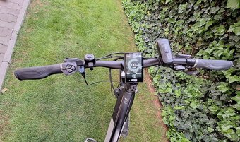 Predám krásny trekový e bike, ako nový - 2