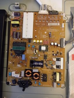 LG 42LB679V dieli - 2