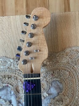 Elektricka gitara - 2