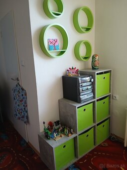 Regalova skrinka ako NOVA - 2
