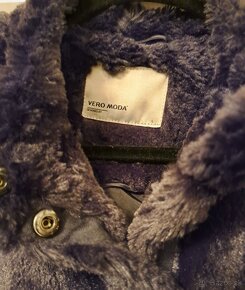 Kozusinova bundicka velkost 40/ L - 2