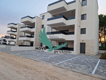 Novostavba apartmánu len 150m od mora s výhľadom na more na - 2