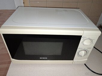 Mikrovlnná rúra - 2