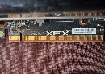 AMD Radeon XFX Qick 319 RX 6700 XT 12GB - 2