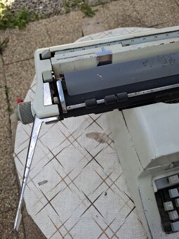 Písací stroj conzul - 2