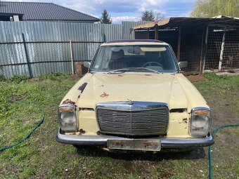 W114 w115 200D 1974 - 2