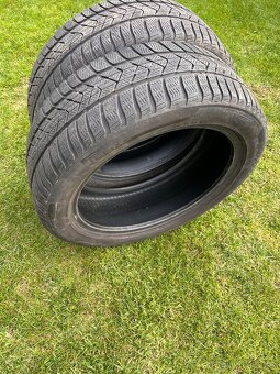 Zimne pneu Pirelli 215/50 R18 - 2