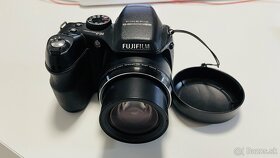 Fujifilm finepix S2000hd - 2