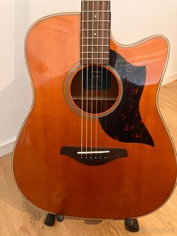 Predám elektroakustickú gitaru Yamaha A1M - 2