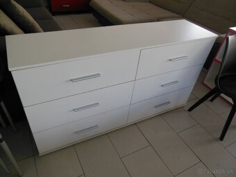 Skriňa,komody,obýv.stena. - 2