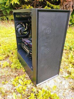 Predám herný PC – Ryzen 5 3600, RX 5700, 32 GB RAM - 2
