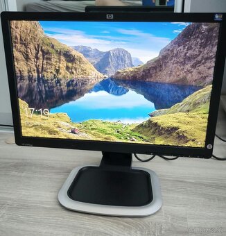 Predám PC HP Pavilon 570 - 2
