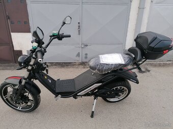 Elektroskúter 38 Ah dojazd 80km - 2