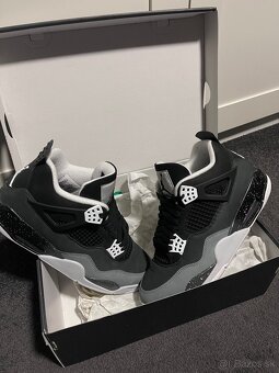 Air Jordan 4 Retro Fear (2024) - 2